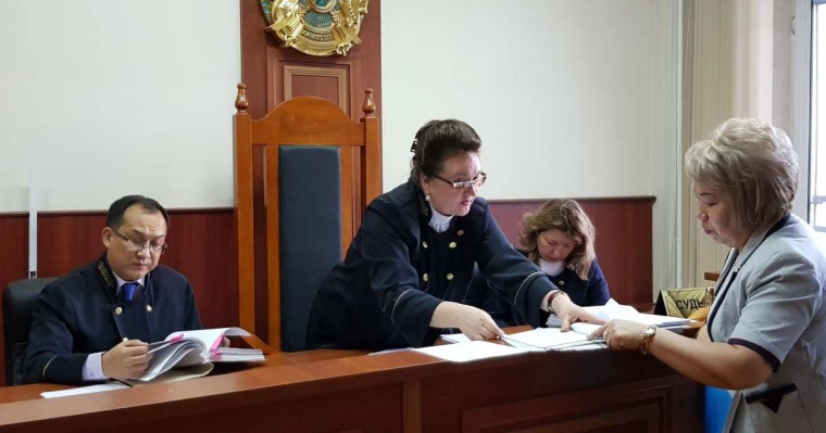 Алматы соты адвокат Жуаспаеваға шығарылған жеке қаулының күшін жойды