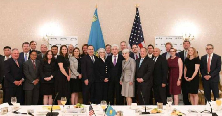 哈萨克斯坦和美国进一步加强经济伙伴关系