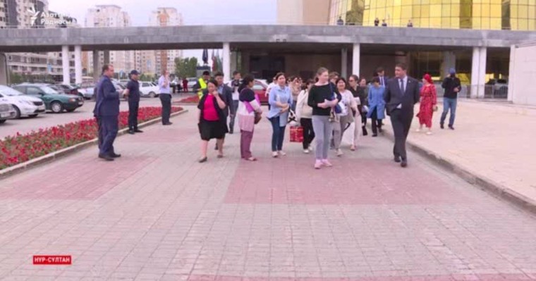 Нұр-Сұлтанда мүгедек балалы аналар баспана мәселесін шешуді талап етті