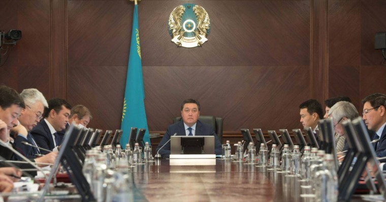 Үкімет Арыстағы оқиға мен несиені өтеуге байланысты бюджетті нақтылады