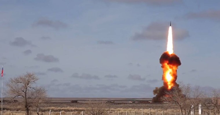 Ресей Қазақстандағы полигонда жаңа зымыранды сынақтан өткізді – видео