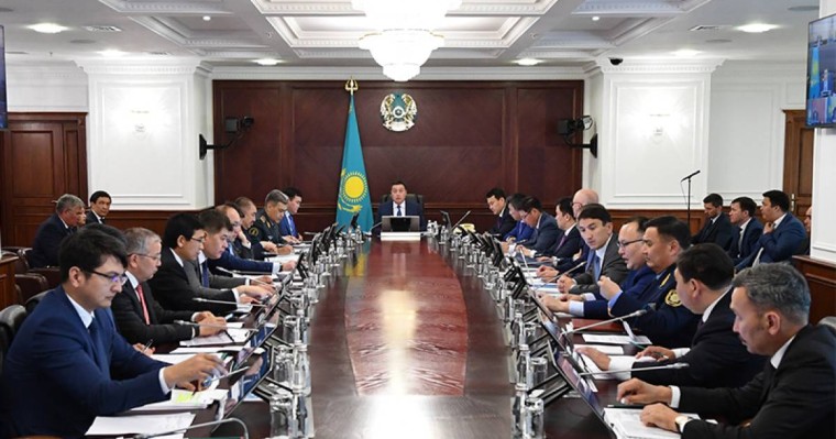 政府总理马明主持召开数字化问题工作会议