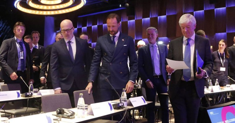 哈萨克斯坦代表团出席欧洲广播联盟会议