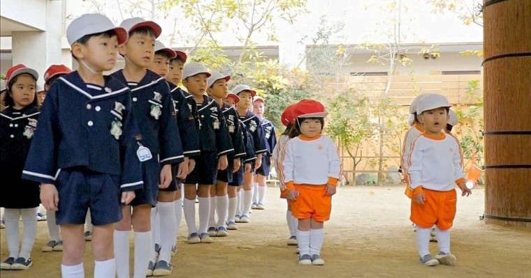 Жапон парламенті тегін балабақшалар туралы заң қабылдады