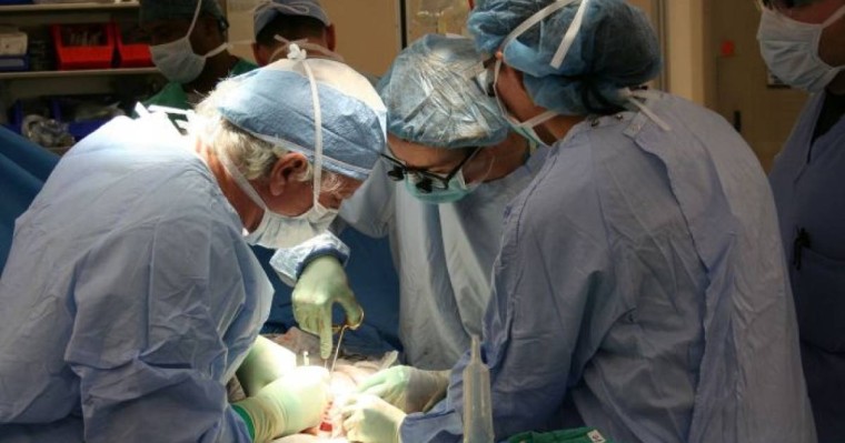 Тоқаев қатерлі ісікті емдейтін бірегей қондырғы туралы айтты