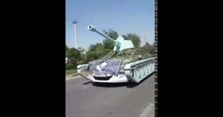 Мазақ па? Шымкентте жүрген ерекше "танк" жұрттың ашуын келтірді – видео