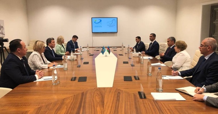 首任总统图书馆与阿利耶夫文化中心签署合作备忘录