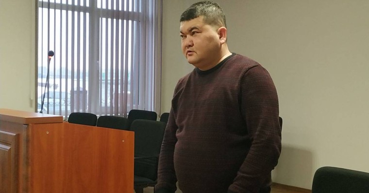 Оралда полицияның арызы бойынша блогерге қарсы сот басталды