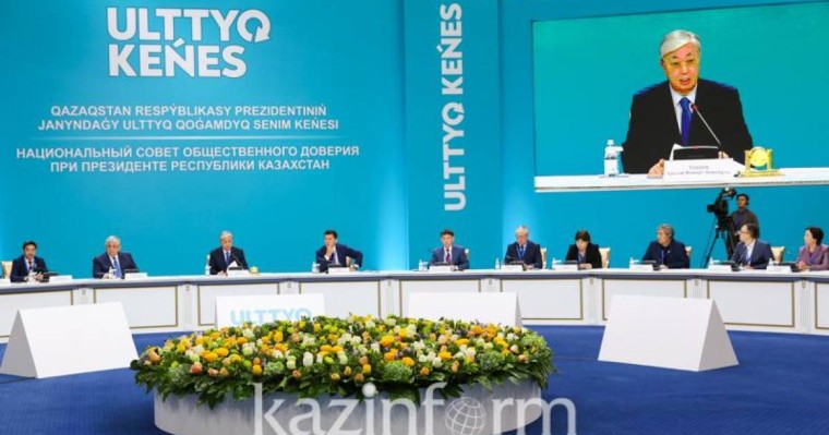 托卡耶夫：应依靠深思熟虑的政策和务实的目标