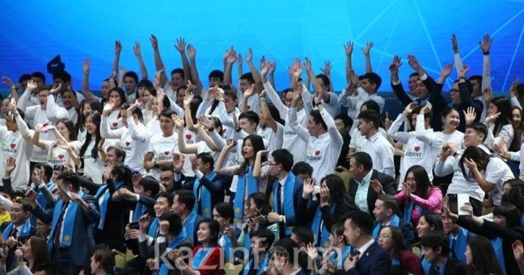 总统：哈萨克斯坦正建立总统青年人才储备库