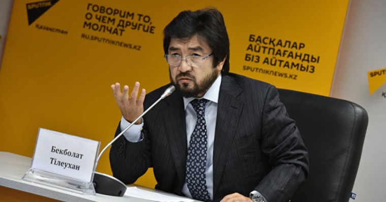 Бекболат Тілеухан халықты тізерлеткісі келген Божконың сөзіне пікір білдірді