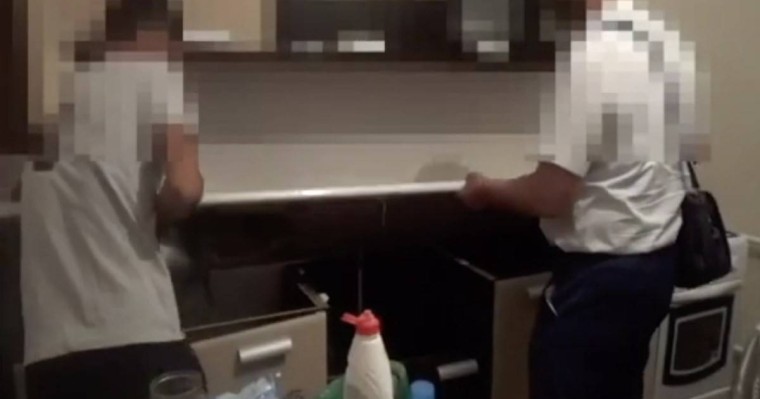 Маңғыстау облысында шенеунік пара ретінде жиһаз алған - Қазақстан жаңалықтары