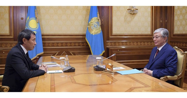 托卡耶夫总统接见哈萨克斯坦电影摄影师联盟董事会主席