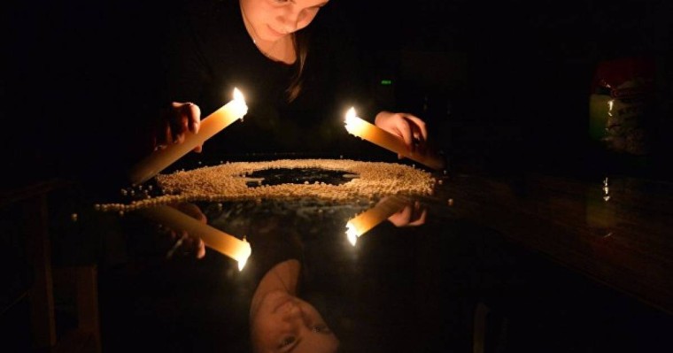 Ресейде әйел балгерді пышақтап тастады