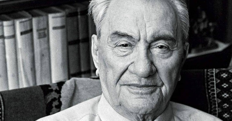 “Қазақстанда 100-ден аса ұлт тұрады” деген жалған ұранды Қонаев ойлап тапты — қазақ қаламгері