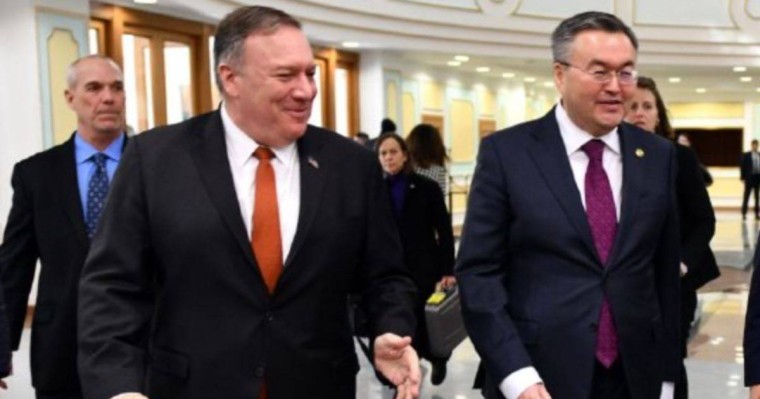 Помпео Орталық Азияға сапарында Шыңжаңдағы қудалауды айыптады