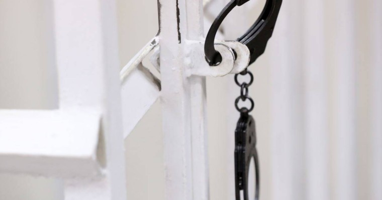 Қырғызстанда "қылмыстық топқа мүше болған" екі қазақстандық ұсталды