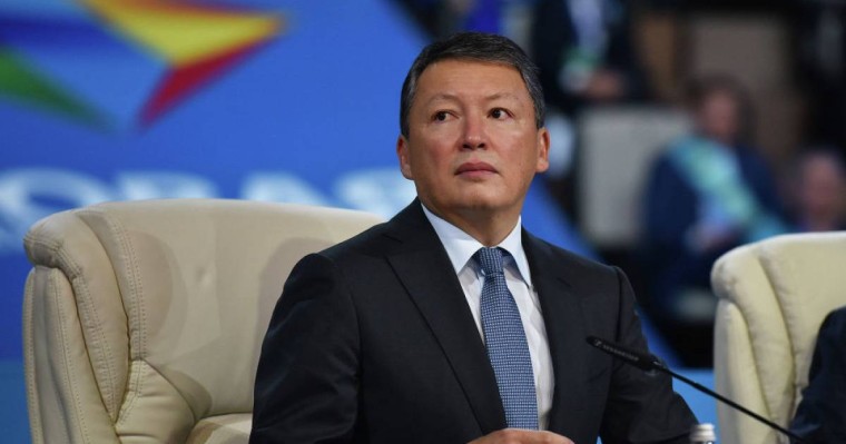 АҚШ конгресі Ақ үйді Қазақстандағы "клептократияға" назар аударуға үндеді