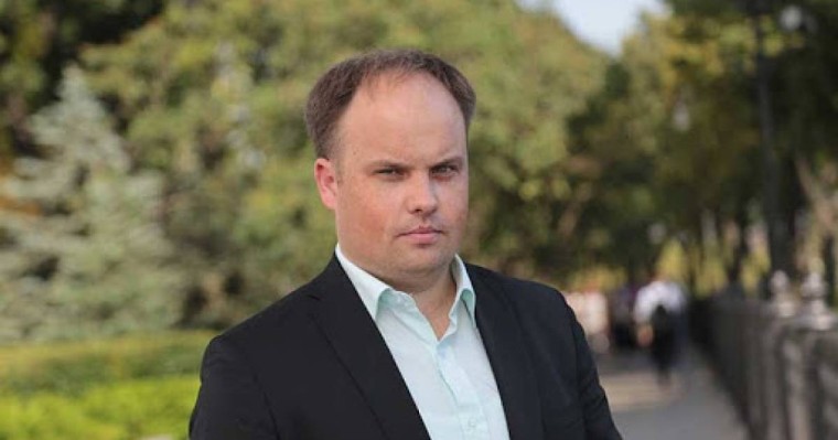 Максим Рожин: Қазақ тілі тек ауылдың тілі деп кім айтты сендерге?