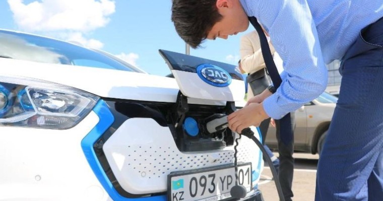 Қазақстанда электр көліктері утилизациялық алымнан босатылады