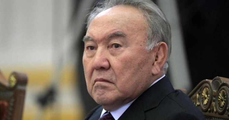 Назарбаевтың қадір-қасиетіне нұқсан келтіргендер қылмыстық жауапкершілікке тартылмайды