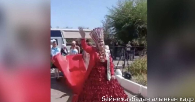 Жамбыл облысында мұғалімдер мектепке келген бақсыға ақша жинап берген