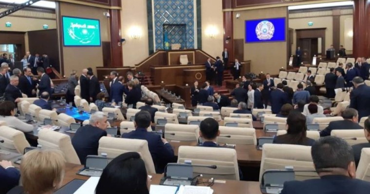 Мәжілістің бір топ депутаты қалаға аттанды