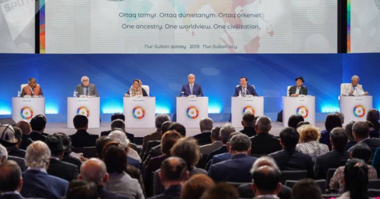 Тоқаев жазушылардың халықаралық сыйлығын тағайындауды ұсынды