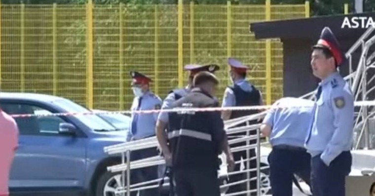 Алматы облысында көпбалалы аналар "Нұр Отан" партиясынан 50 мың теңгені талап етті - Қазақстан жаңалықтары