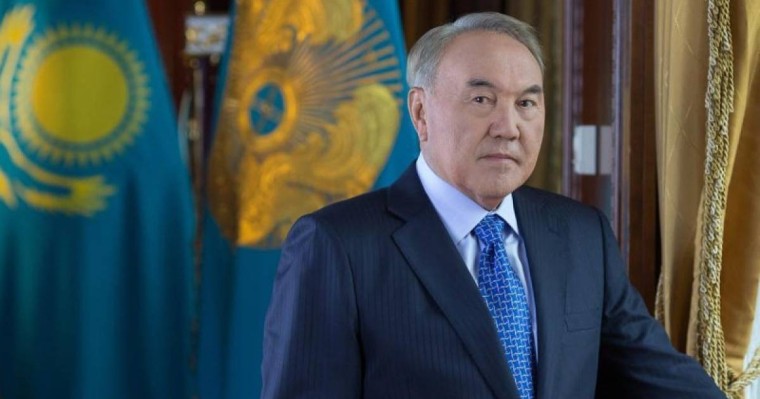 首任总统纳扎尔巴耶夫对阿尔斯市情况表示关切