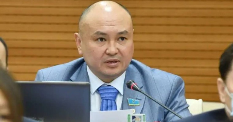 Ерлан Саиров: Банктер туралы жаңа заң саладағы олигархтардың күшін жояды