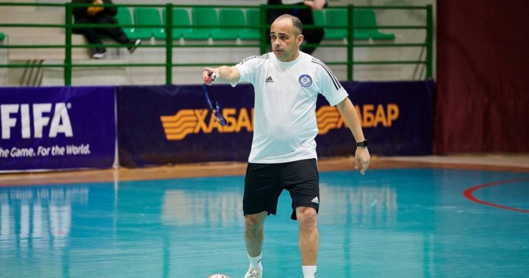 Кака «Қайрат» футзал клубының бас бапкері қызметінен кетті