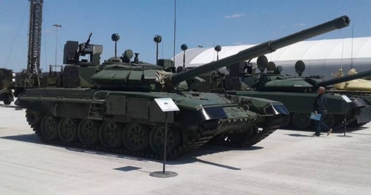 Ел аумағындағы неліктен әскери техникалардың қозғалысы басталды?