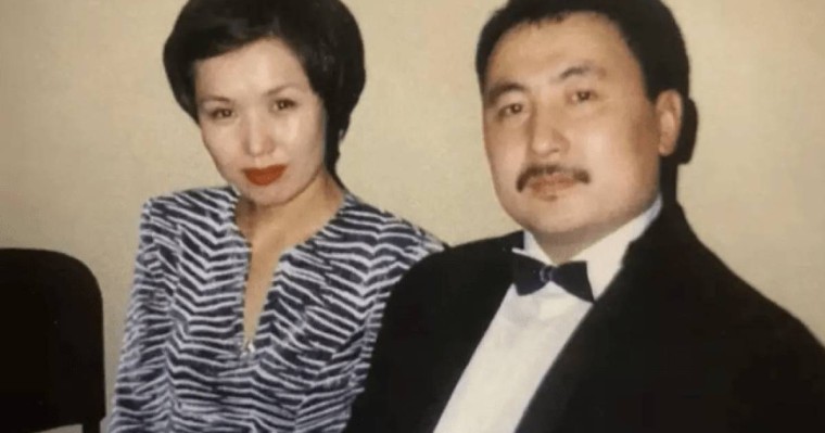 "Ақмаралдай адам кездескен жоқ": 16 жыл бұрын әйелінен айырылған Аманжол Әлтаев неліктен үйленбегенін айтты