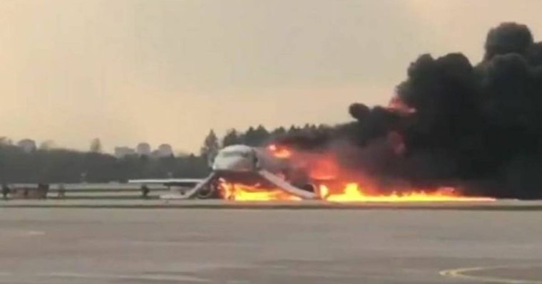 Мәскеудегі ұшақ апаты: 41 адам қаза болды