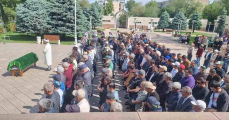 Алматыда оппозиция қайраткері Жасарал Қуанышәлинді ақтық сапарға шығарып салды