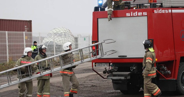 Ресейде жолаушылар ұшағы қонып жатқанда өртеніп кетті – видео