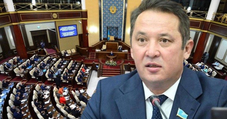 «Депутат мәртебесіне сай емес»: Асқар Садықов Парламенттен кетті