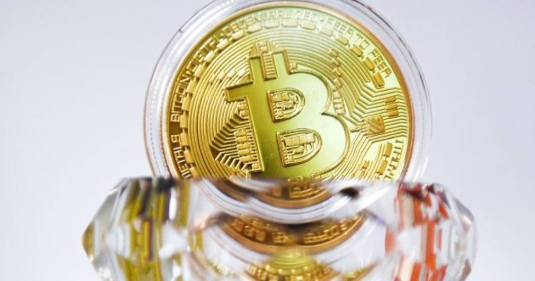 Алматыда 800-ге тарта адамды алдап кеткен қылмыстық топ қолға түсті