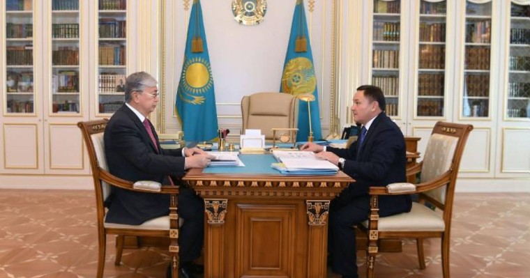 托卡耶夫接见阿克莫拉州州长