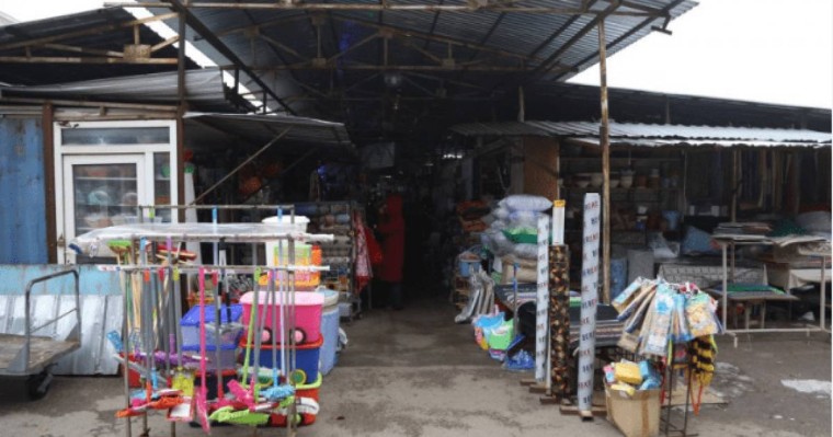 Мен үшін саяси мәселе жоқ - әкім Досаев Никольский базары туралы