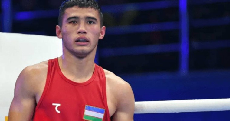 Өзбекстанға алтын әперген қазақ боксшысын ауылдастары Қуандық Рахымның әнімен қарсы алды (видео)