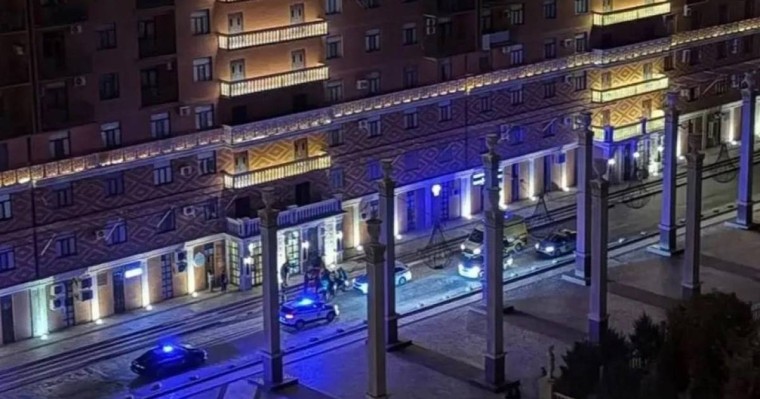 Ақтауда қыз 18-ші қабаттан құлады: полиция тергеу жүргізіп жатыр