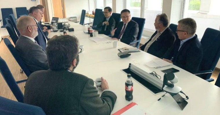 哈萨克斯坦与挪威有意加强货运铁路运输合作