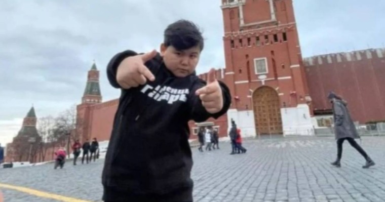 Қазақстандық әнші бала "Голос" шоуының финалына шықты