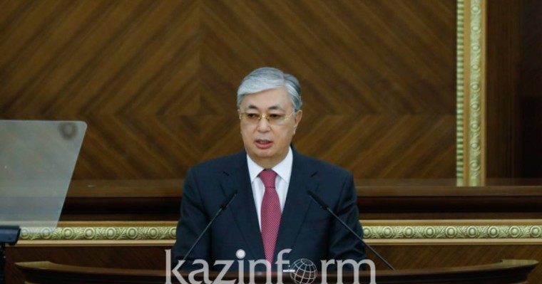 国家元首：力争改善经济结构 实现多元化