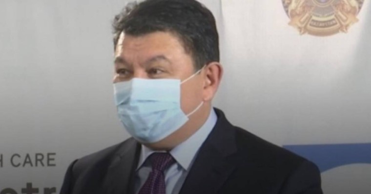 Ағылшын тілінде сөйлеген Алматы облысының әкімі Қазнетте қызу талқыға түсті