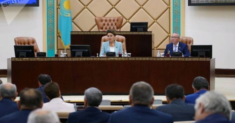 Дариға Назарбаева сенат төрағасы лауазымына қайта сайланды
