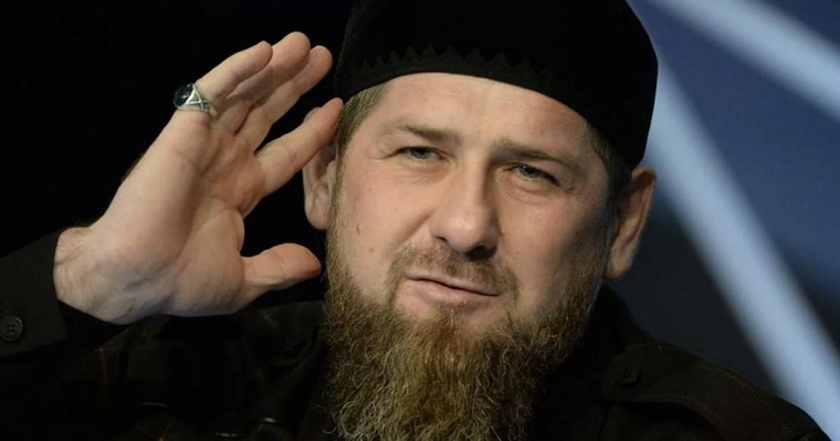 Қадыров коронавирус салдарынан ақшасыз қалған Шешенстан азаматтарына қалыңдығының қалың малын өтеу үшін 50 мың рубльден бөлді - Қазақстан жаңалықтары