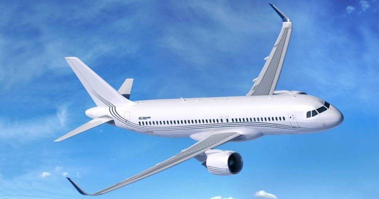 Алматыдағы дауылдан ұшақ айналып кетті